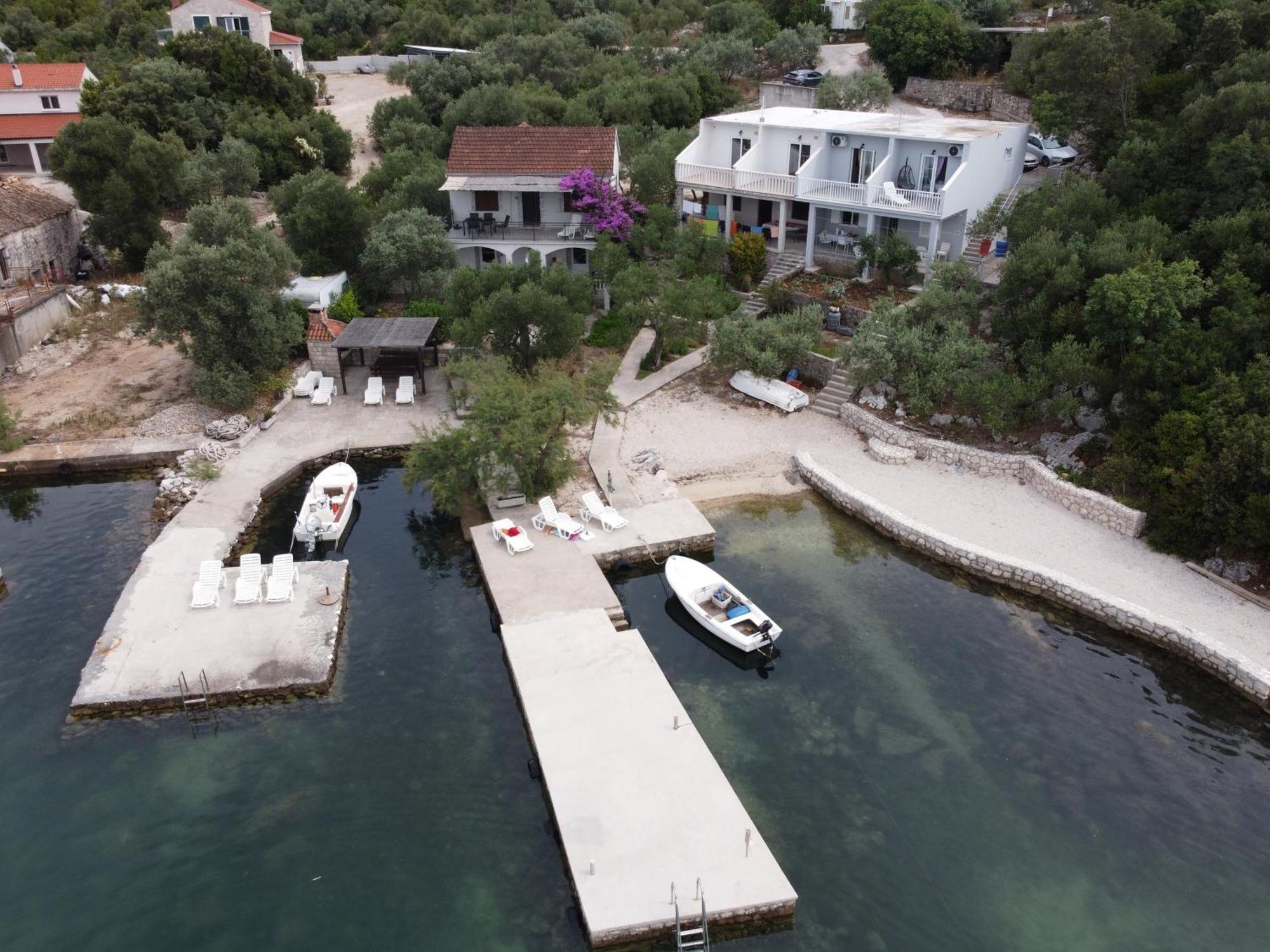 Apartments By The Sea Zuronja, Peljesac - 10137 Brijesta Exterior foto